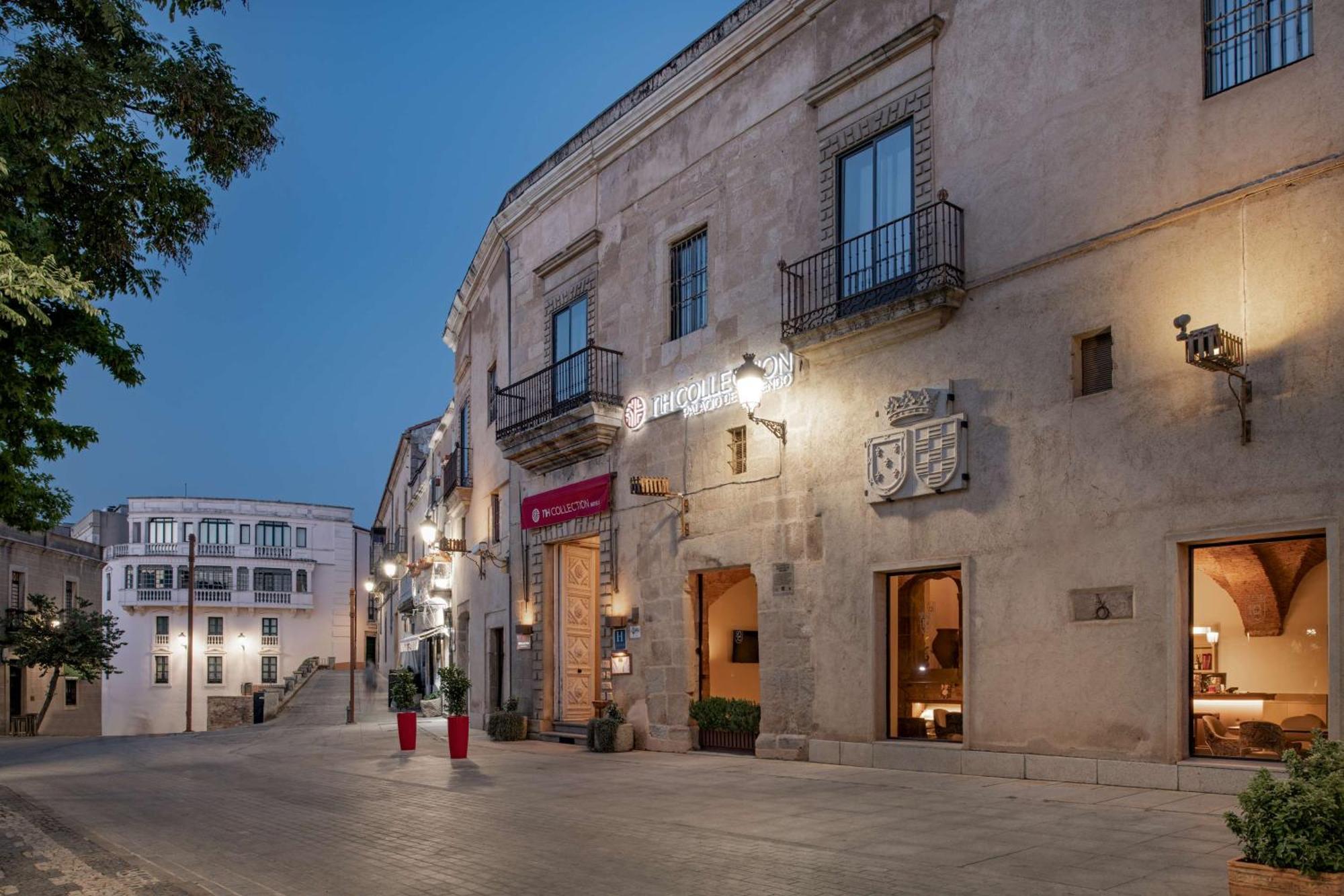 Nh Collection Caceres Palacio De Oquendo Hotel Exterior photo